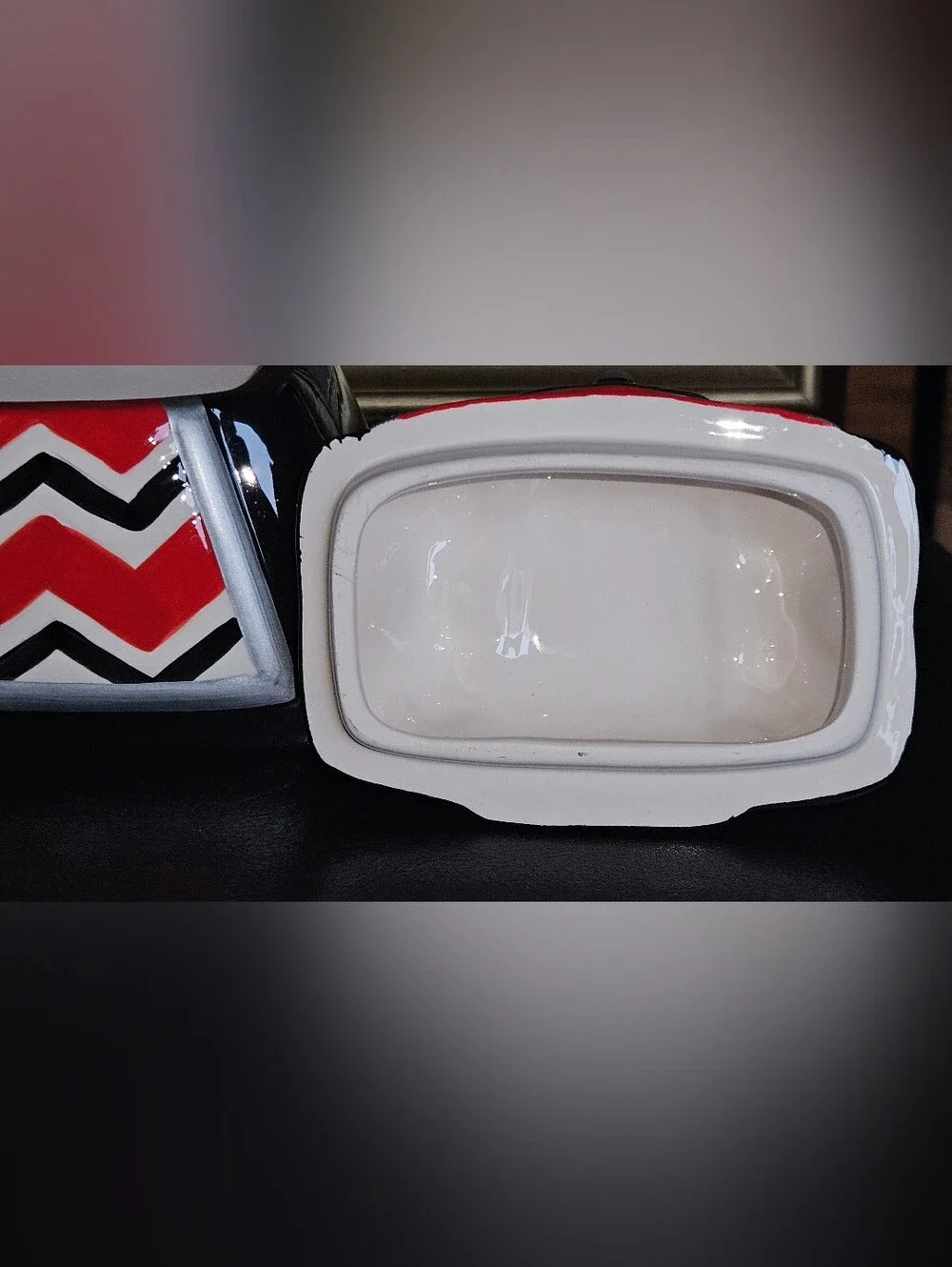 David’s Cookies Lovely Ceramic Purse Small 6” Cookie Jar Trinket Box